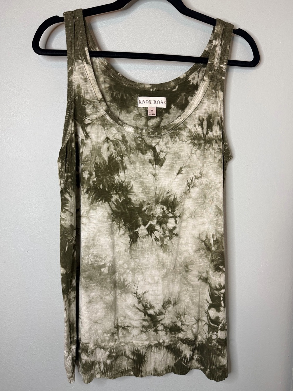 Knox Rose Olive & Cream Tie-Dye Scoop Neck Tank